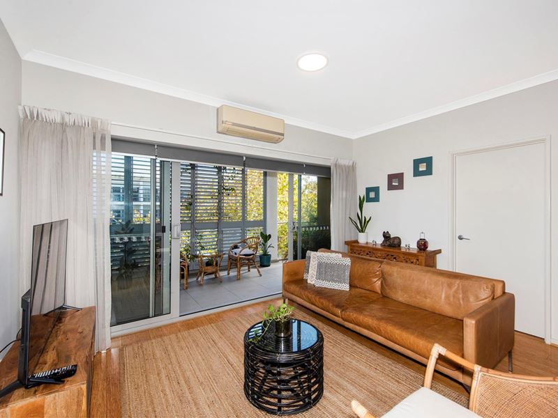 28/180 Stirling Street, Perth