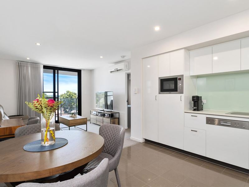 120/172 Railway Parade, West Leederville