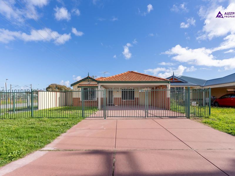 112 Treasure Road, Queens Park