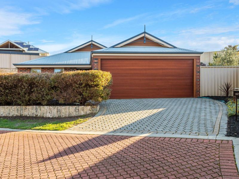 32 Ranunculus Court, Beeliar WA 6164