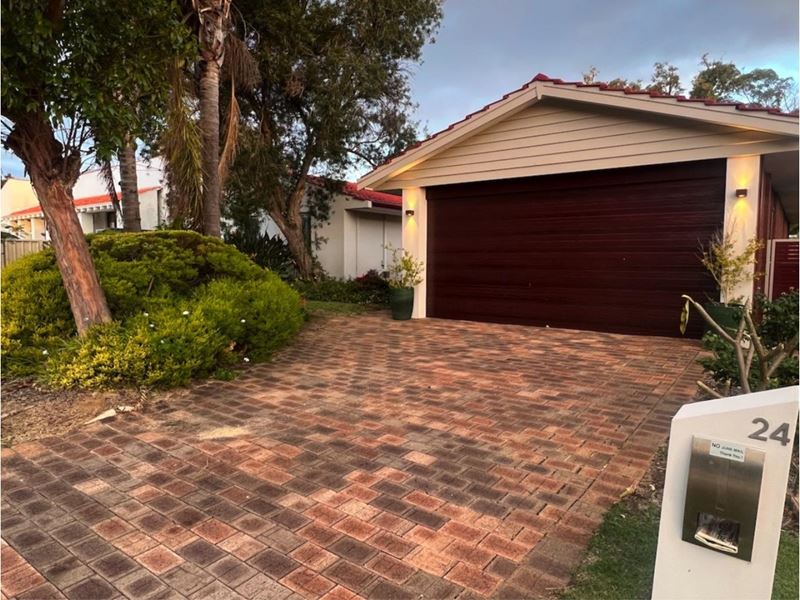 24 Waldorf Street, Carine