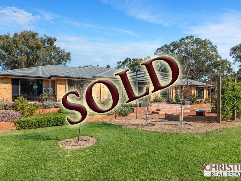 225 Stoneleigh Road, Sawyers Valley