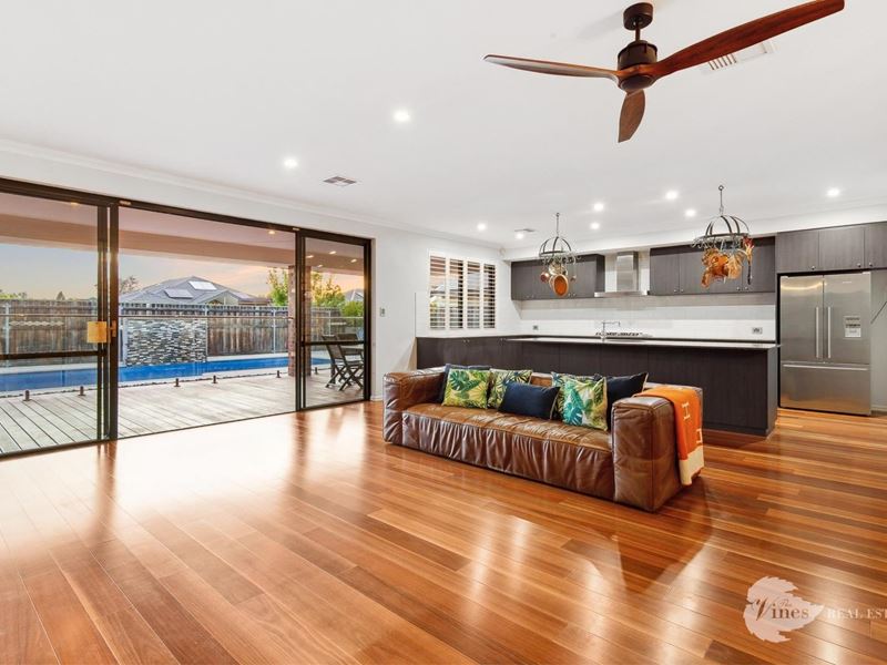 35 Berrington Trail, The Vines