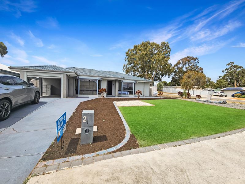 2 Carnaby Place, Alexander Heights