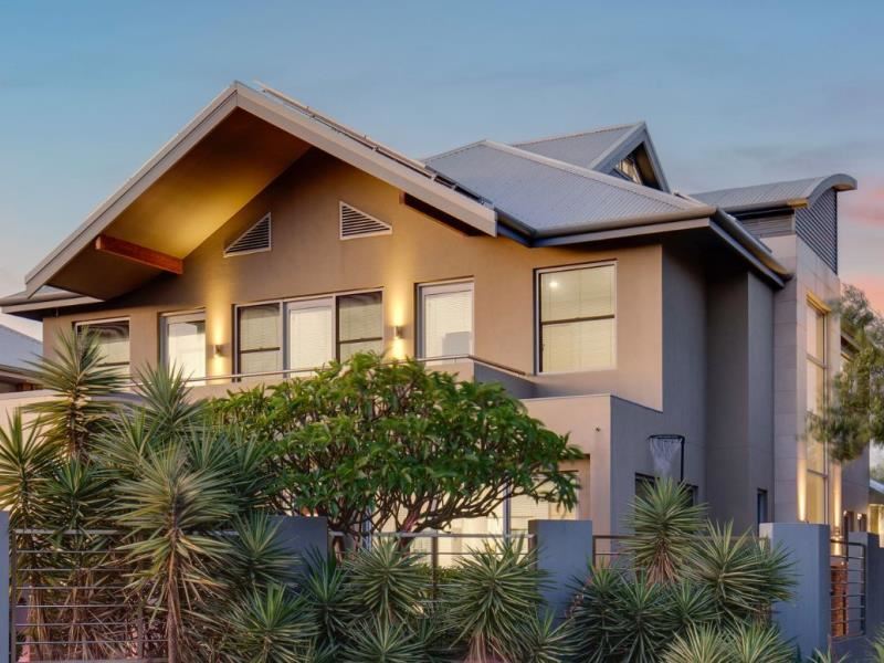 1 Jabiru Court, North Beach