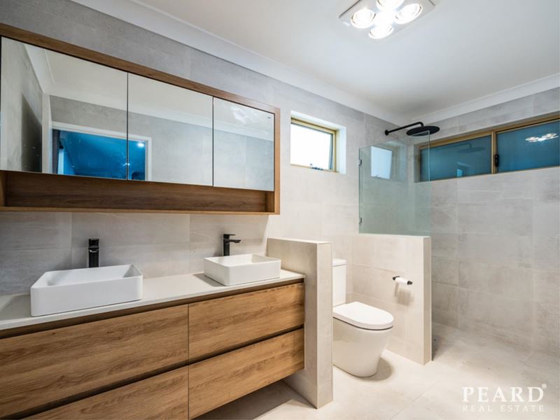 7 Charles Court, Woodvale