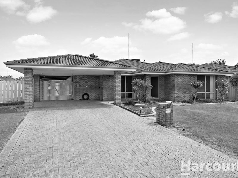 30 Sunningdale Chase, Meadow Springs WA 6210