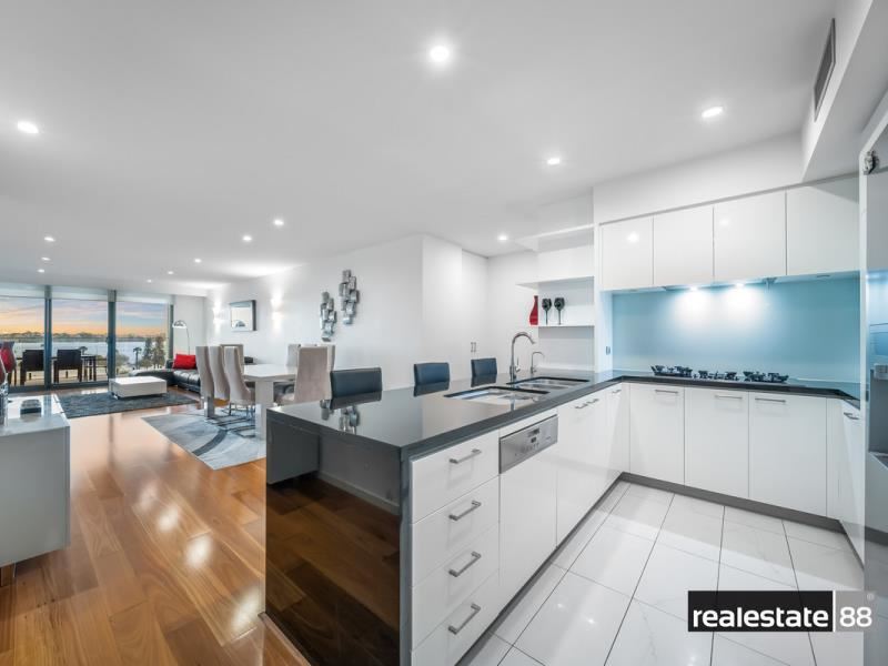 31/90 Terrace Road, East Perth