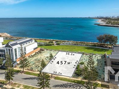 16 Chelydra Point, North Coogee WA 6163