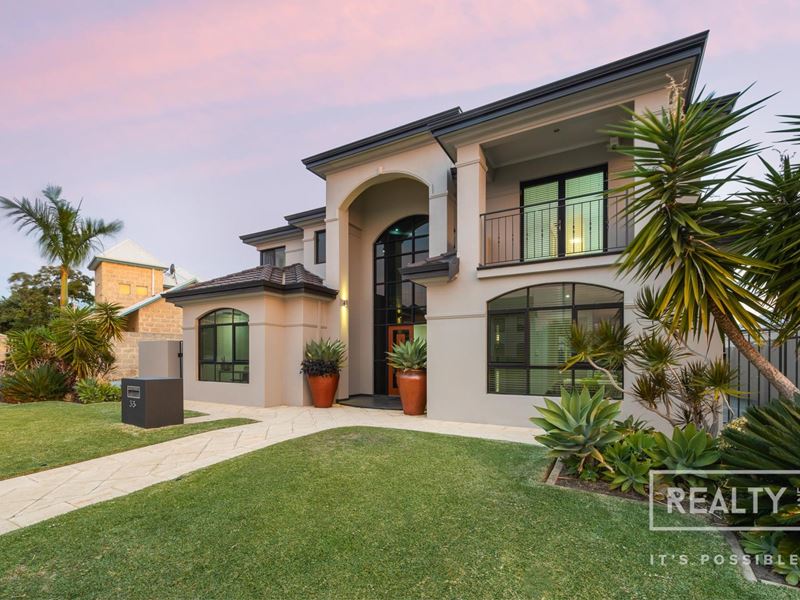 33 Mustique Crescent, Hillarys