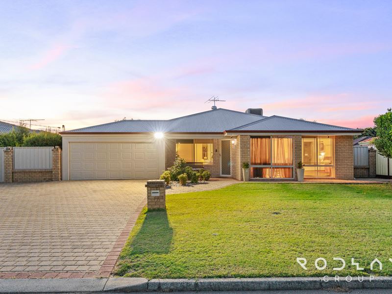 17 Abernethy Gr, Seville Grove WA 6112