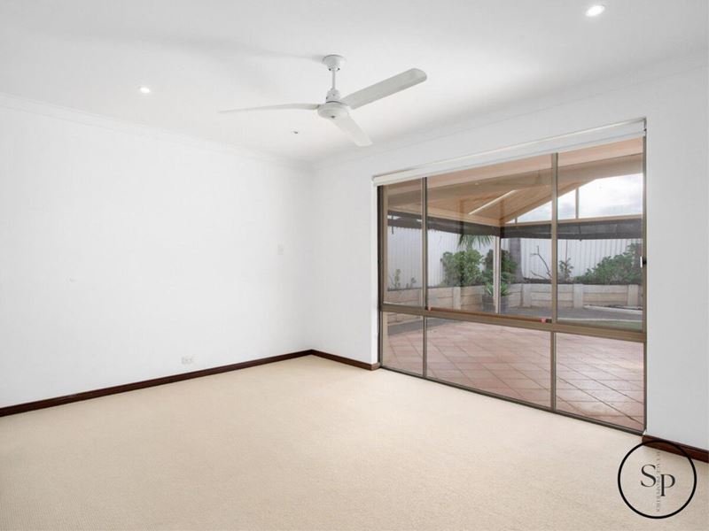18 Armstrong  Street, Halls Head