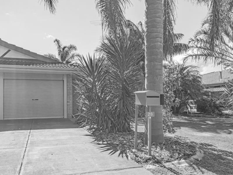 28B Inverness Drive, Meadow Springs