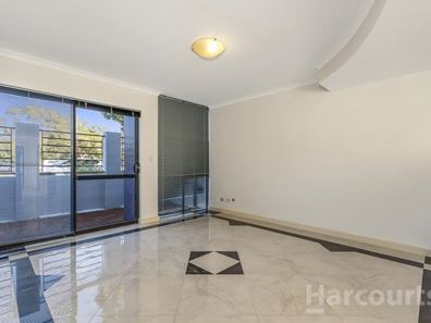 120 Lakeside Drive, Joondalup WA 6027