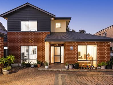 8 Waterway Crescent, Ascot WA 6104