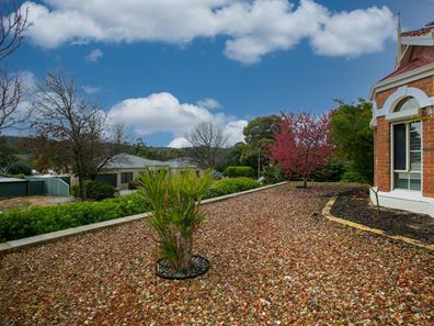 2 Glenlark Elbow, Jane Brook WA 6056