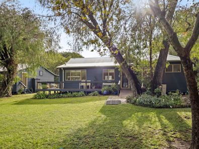 580 Caves Road, Marybrook WA 6280