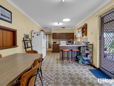 103 Carisbrooke Street, Maddington WA 6109