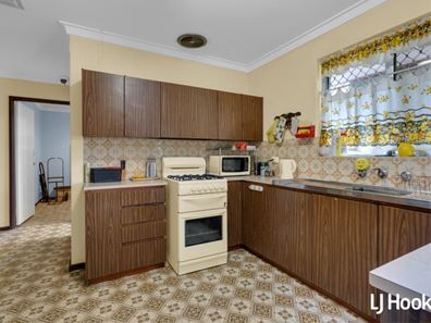 103 Carisbrooke Street, Maddington WA 6109