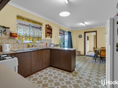 103 Carisbrooke Street, Maddington WA 6109