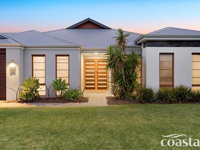 5 Stradbroke Rd, Secret Harbour WA 6173