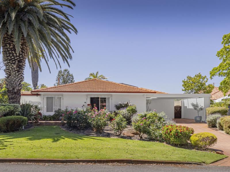 6 Metz Way, Wembley Downs