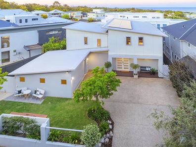 14 Hennessey Loop, Dunsborough WA 6281