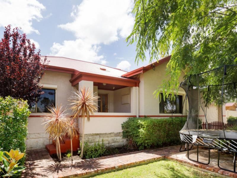 2D Rennie Crescent, Hilton