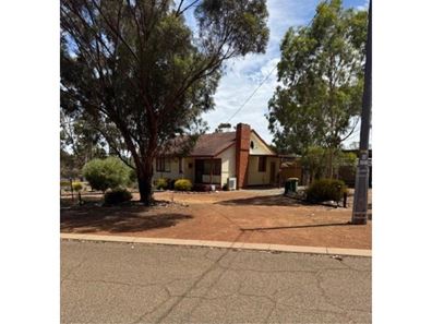 37 Murphy Street, Corrigin WA 6375