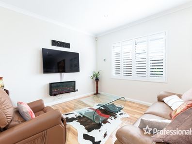 63 Aviator Boulevard, Clarkson WA 6030