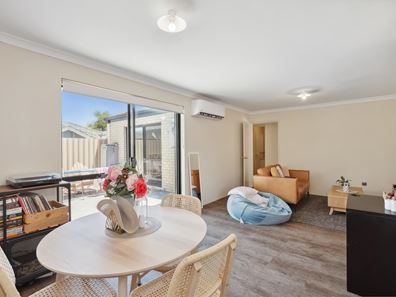 17B Albourne Way, Balga WA 6061