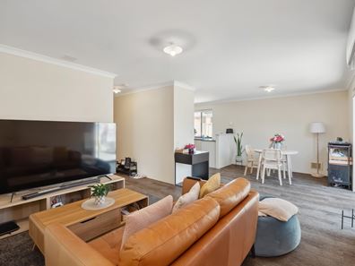 17B Albourne Way, Balga WA 6061