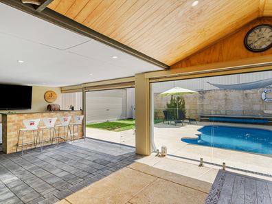 33 Malata Ridge, Lakelands WA 6180