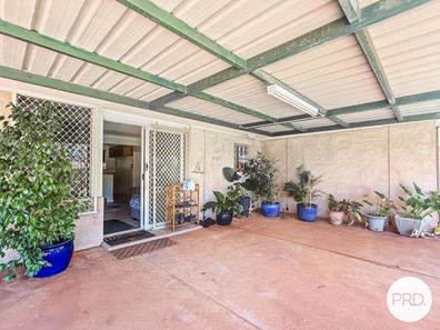 11 Hartog Crescent, Dampier WA 6713