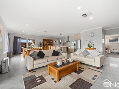 1 Balin Way, Byford WA 6122