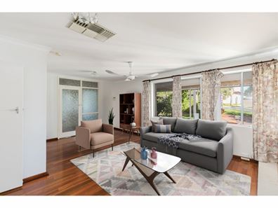 36 Mulligan Way, Orelia WA 6167
