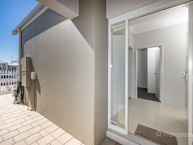 35 Aureate Way, Eglinton WA 6034