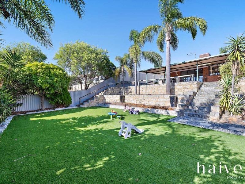 15 Clipper Drive, Ballajura WA 6066