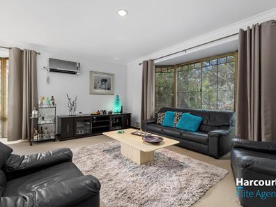 8 St Michaels Court, Cooloongup WA 6168
