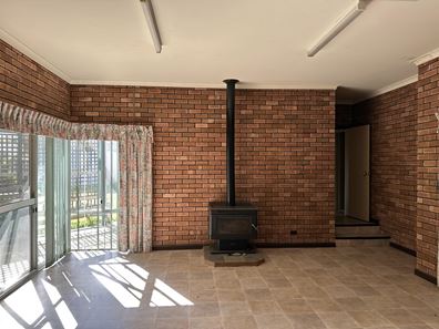 25 Carinya Gardens, Katanning WA 6317