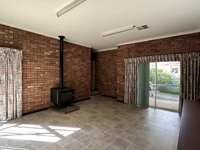 25 Carinya Gardens, Katanning WA 6317