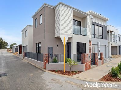 18 Colt Entrance, Cockburn Central WA 6164