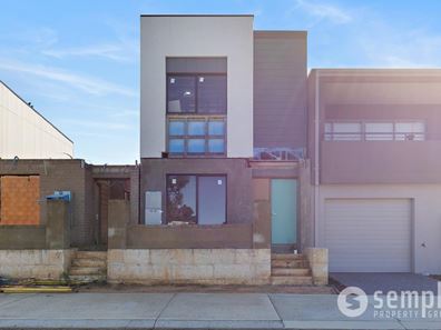 4 Handford Place, Orelia WA 6167
