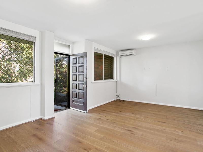 8/7 Taylor Road, Nedlands WA 6009