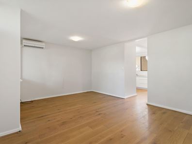 8/7 Taylor Road, Nedlands WA 6009