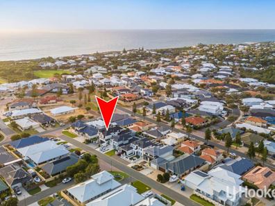 12 Beachport Way, Wannanup WA 6210