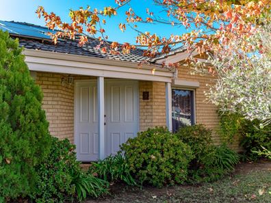 7 Foreshore Place, Gosnells WA 6110