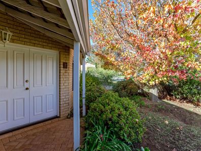 7 Foreshore Place, Gosnells WA 6110