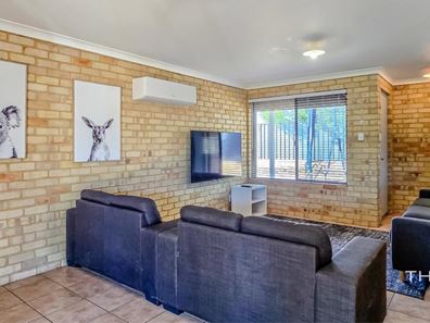 11B Crocos Circuit, Kalbarri WA 6536