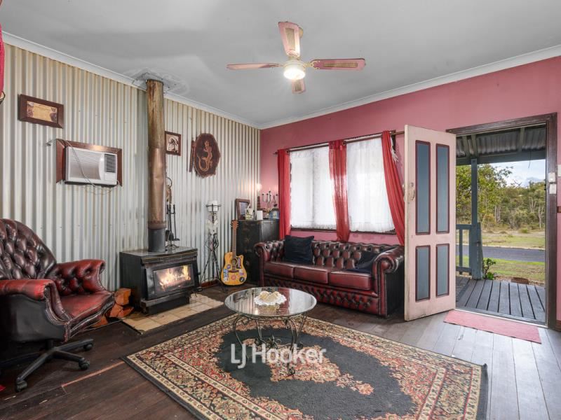 35 Telfer Crescent, Collie WA 6225
